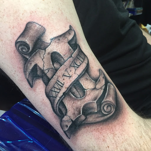 Tattoo Shop «Boundless Tattoo Company», reviews and photos, 16030 S Lincoln Hwy #106, Plainfield, IL 60586, USA