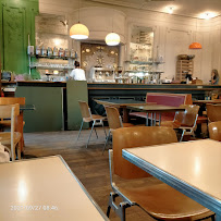 Atmosphère du Restaurant français Comptoir Dugommier à Marseille - n°17