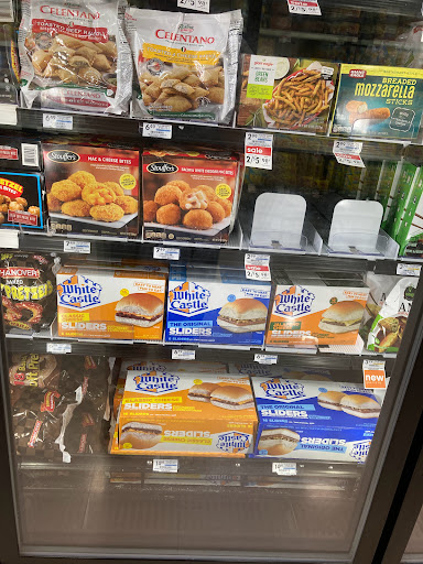 Supermarket «Giant Eagle Supermarket», reviews and photos, 7939 Day Dr, Cleveland, OH 44129, USA