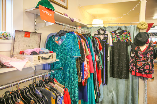 Thrift Store «Boheme Hip Used Clothing», reviews and photos, 409 3rd St, Davis, CA 95616, USA