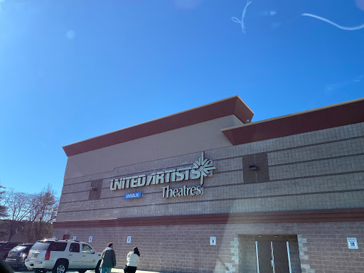 Movie Theater «United Artists Farmingdale 10», reviews and photos, 20 Michael Ave, Farmingdale, NY 11735, USA