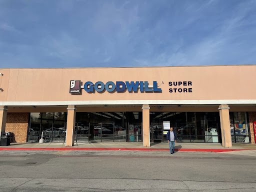 Thrift Store «Goodwill Store Manchester», reviews and photos, 2161 Hillsboro Blvd #5, Manchester, TN 37355, USA