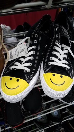 Clothing Store «Burlington Coat Factory», reviews and photos, 9070 Dixie Hwy #23, Louisville, KY 40258, USA