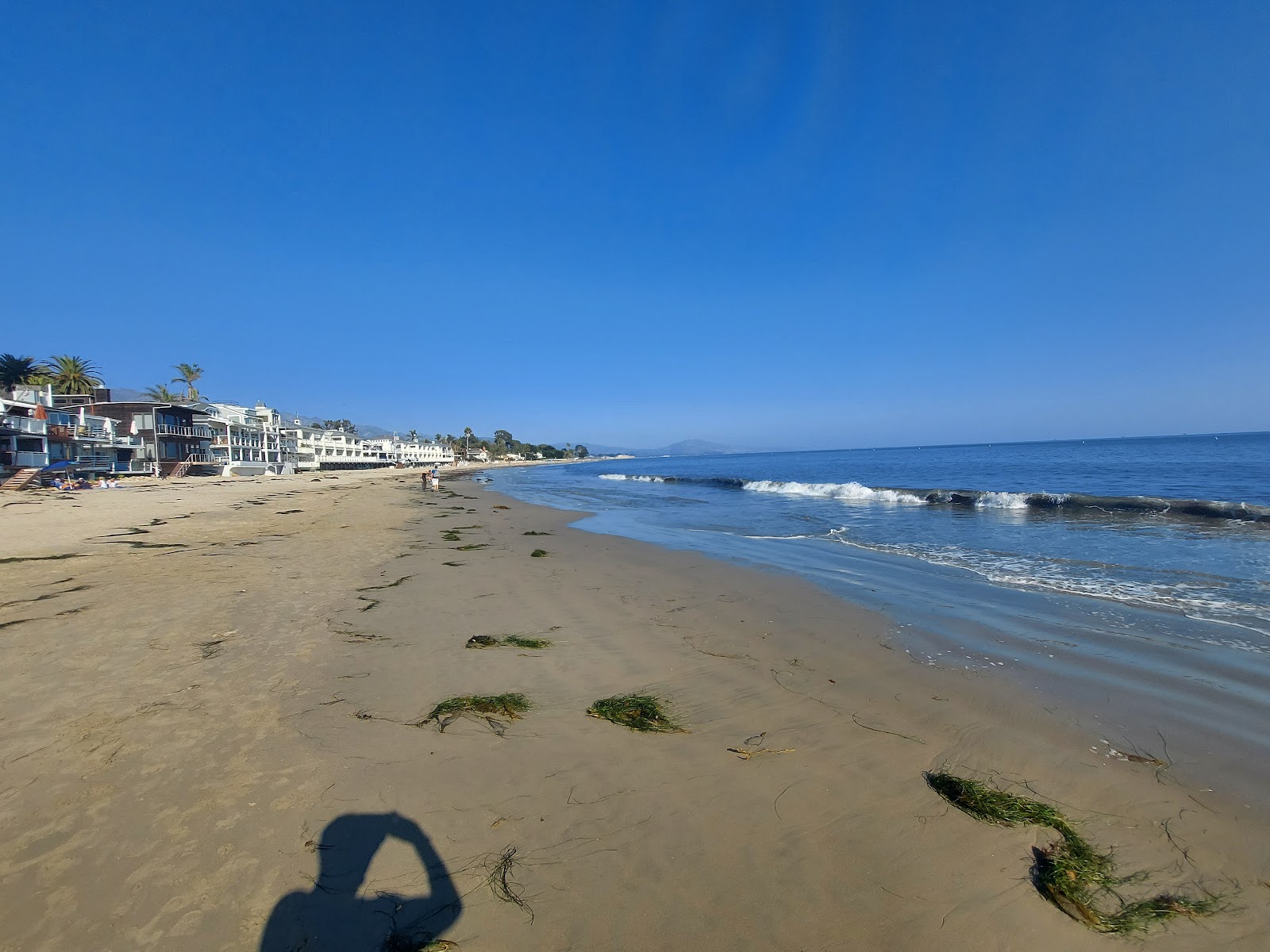 Miramar Beach的照片 带有长直海岸