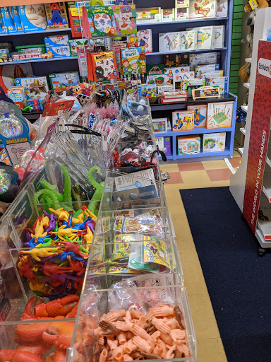 Toy Store «Alakazam Toys & Gifts», reviews and photos, 100 E Main St, Charlottesville, VA 22902, USA