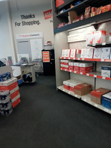Office Supply Store «Staples», reviews and photos, 105 Banks Rd, Fayetteville, GA 30214, USA