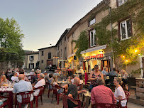 Atmosphère du Bistro Le Stop Pub Cafe à Sainte-Colombe-sur-l'Hers - n°2
