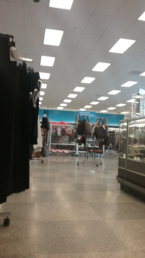 Clothing Store «Ross Dress for Less», reviews and photos, 1930 SW Wanamaker Rd, Topeka, KS 66604, USA