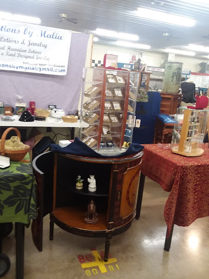 Silver Moon Antiques & Consignment