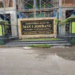 Review MAN 3 Jombang Tambakberas
