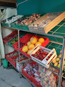 Il mercatino della frutta di Vincenzino Demasi Via Roma, 30, 89049 Stilo RC, Italia