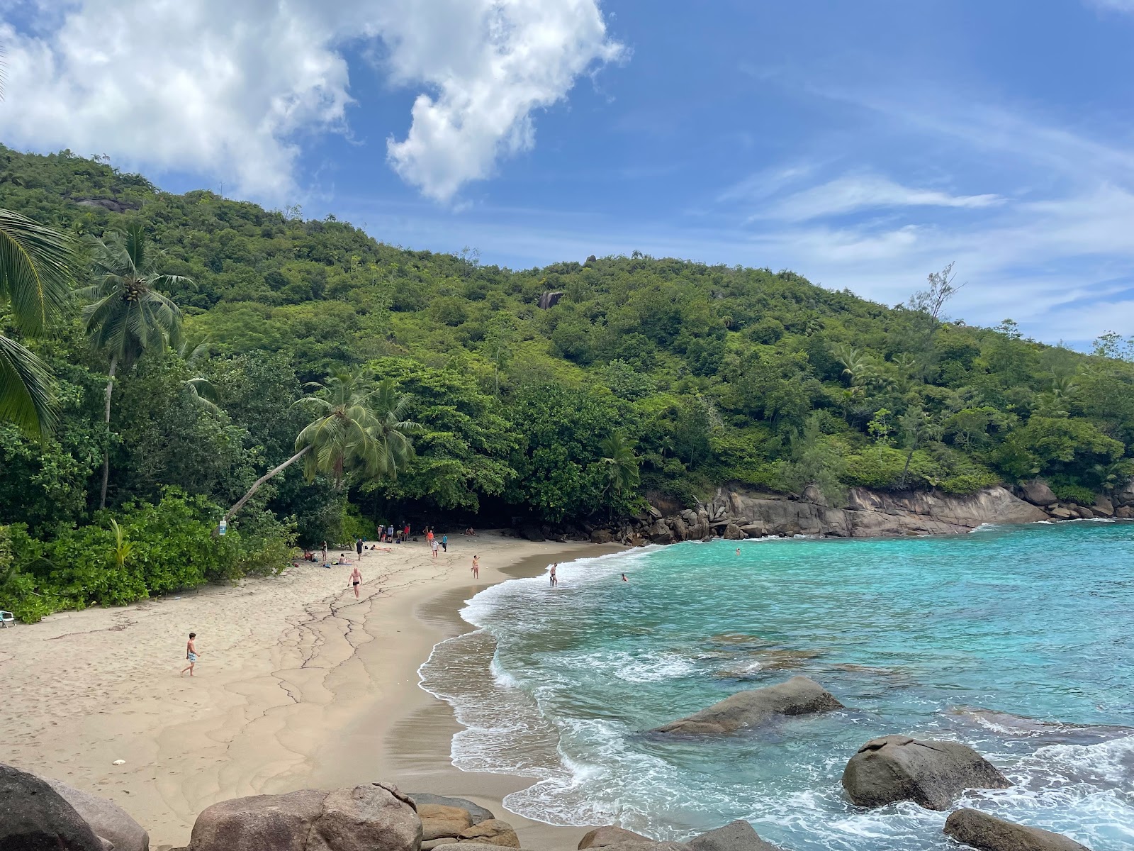 Foto av Anse Major Beach med hög nivå av renlighet