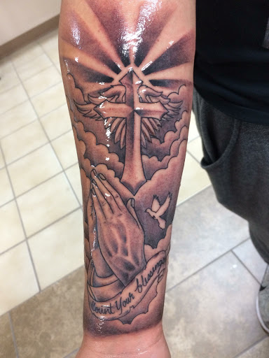 Explore dainty finger tattoo ideas, creative tattoo ideas in Albuquerque, available at Albuquerque Ink Tattoo