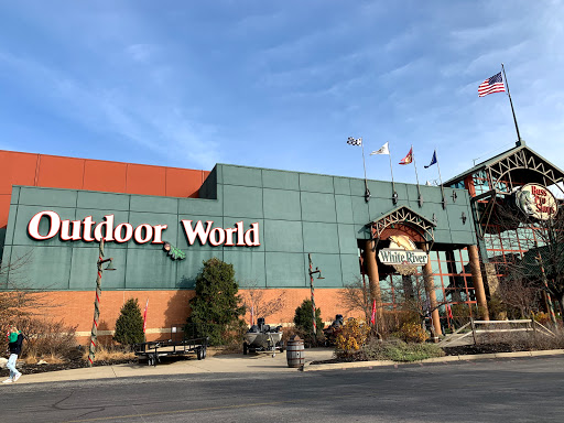 Sporting Goods Store «Bass Pro Shops», reviews and photos, 951 E Lewis and Clark Pkwy, Clarksville, IN 47129, USA