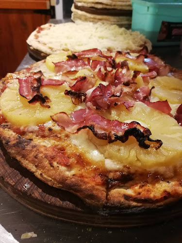 Opiniones de Pizzeria juntos a la par en Rocha - Restaurante