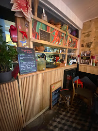 Atmosphère du Restaurant vietnamien Rouge Do à Paris - n°6