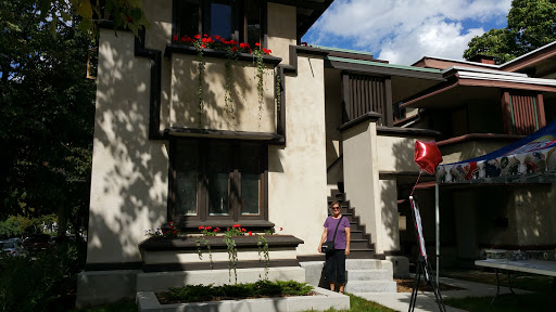 Used Car Dealer «American Auto», reviews and photos, 2802 W Burnham St, Milwaukee, WI 53215, USA