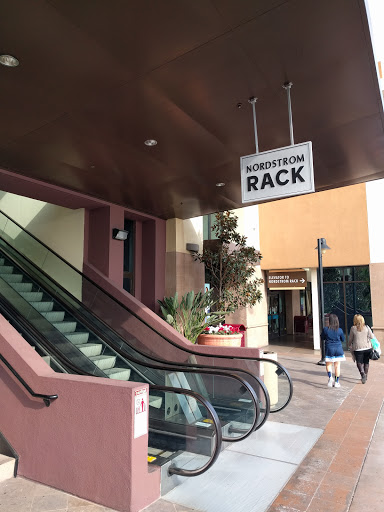 Department Store «Nordstrom Rack Glendale Fashion Center», reviews and photos, 227 N Glendale Ave, Glendale, CA 91206, USA