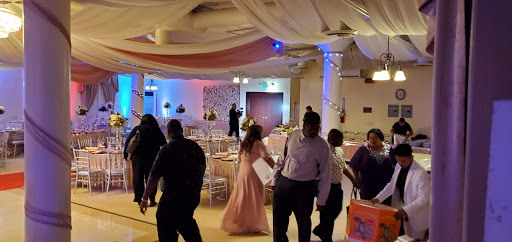 Shopping Mall «City Shopping Center», reviews and photos, 2201 Long Beach Blvd, Compton, CA 90221, USA