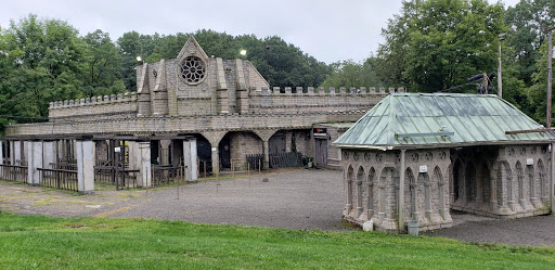 Haunted House «Hundred Acres Manor Haunted House», reviews and photos, 1 Hundred Acre Dr, Bethel Park, PA 15102, USA