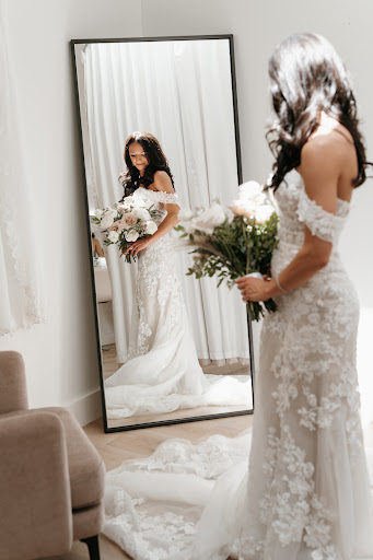 Bridal Shop «Raffiné Bridal & Formal Wear», reviews and photos, 707 Bielenberg Dr #105, Woodbury, MN 55125, USA