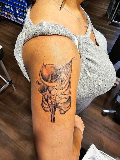 Explore drummer tattoos ideas, creative tattoo ideas in Maryville, available at Distinked Tattoo