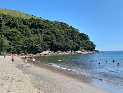 Foto di Spiaggia di Pauba sorretto da scogliere
