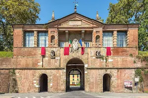 Porta San Pietro image