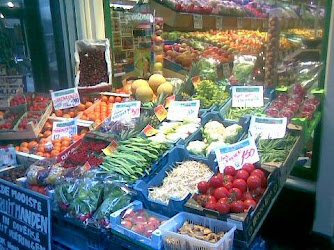 Kooistra de Nieuwe Oogst 'De groentenman ' groente en fruitwinkel