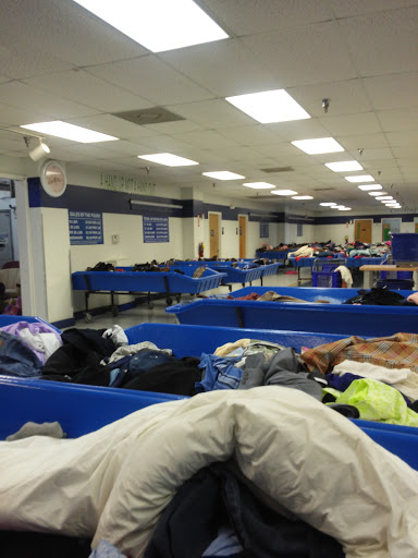 Outlet Store «Goodwill Outlet», reviews and photos