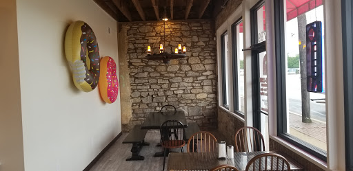 Donut Shop «Dough In The Box», reviews and photos, 3184 Austell Rd SW, Marietta, GA 30008, USA