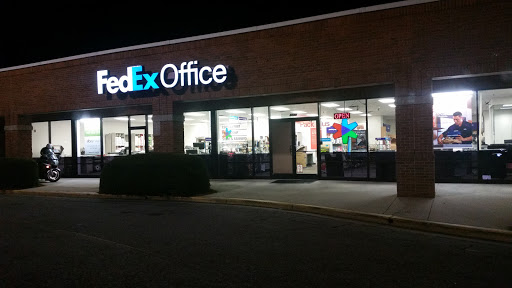 Print Shop «FedEx Office Print & Ship Center», reviews and photos, 2226 Eastern Blvd Suite 7, Montgomery, AL 36117, USA