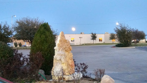 Liquor Store «Liquor Warehouse», reviews and photos, 2125 E Division St, Arlington, TX 76011, USA