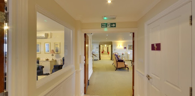 Silversprings Care Home - Care UK - Retirement home