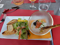 Plats et boissons du Restaurant français Auberge Du Cheval Blanc - Sauveterre de Béarn à Sauveterre-de-Béarn - n°9