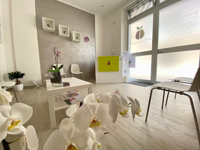 DIETETICAMENTE STUDIO - dott.sa Lucia Biancofiore Via Adige, 24, 71042 Cerignola FG, Italia