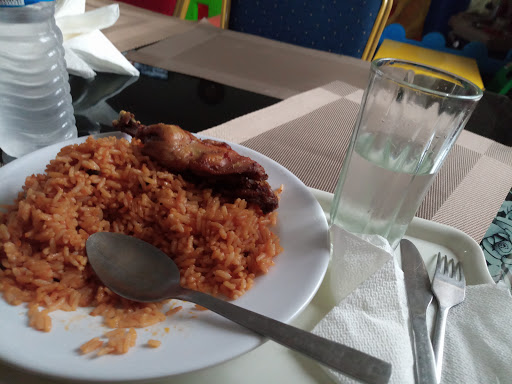 KFF Snacks & Meals, KM3 along, Minna-Bida Rd, 992001, Minna, Nigeria, Fast Food Restaurant, state Niger