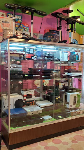 Video Game Store «Pink Gorilla University District», reviews and photos, 4341 University Way NE, Seattle, WA 98105, USA