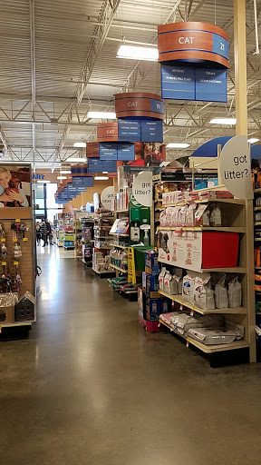 Pet Supply Store «PetSmart», reviews and photos, 6100 Arlington Blvd, Falls Church, VA 22044, USA