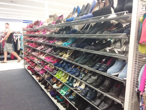 Thrift Store «Goodwill Thrift Store», reviews and photos, 13920 SW Pacific Hwy, Tigard, OR 97223, USA