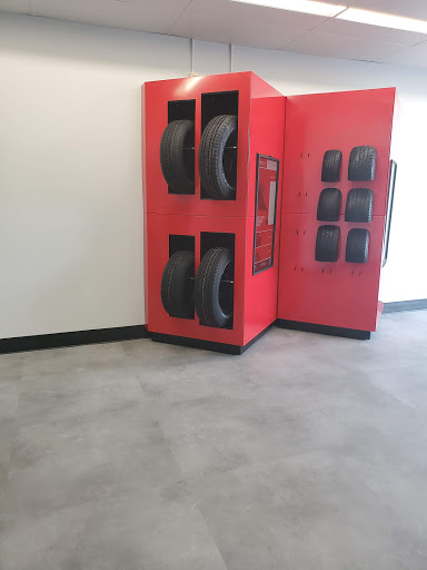 Tire Shop «Firestone Complete Auto Care», reviews and photos, 11663 Fishers Corner Blvd, Fishers, IN 46038, USA