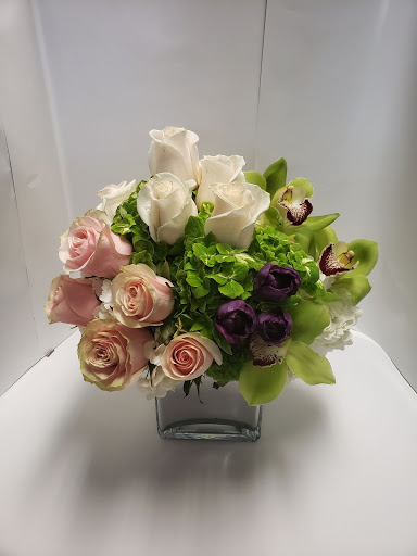 Florist «Downey Chapel Florist», reviews and photos, 11105 Paramount Blvd, Downey, CA 90241, USA