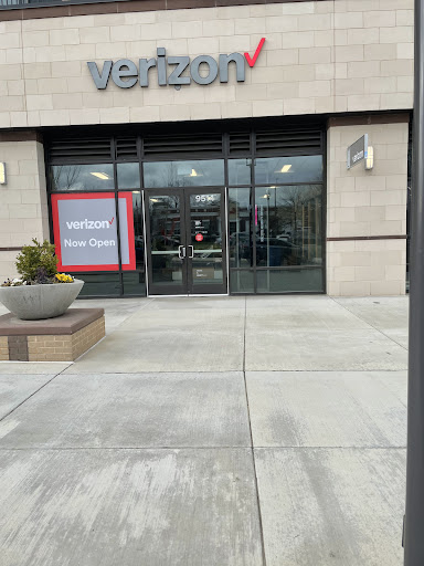 Cell Phone Store «Fairfax Verizon Wireless», reviews and photos, 9607 Fairfax Blvd, Fairfax, VA 22031, USA