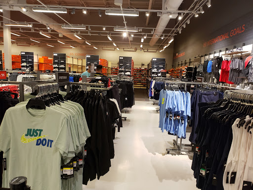 Clothing Store «Nike Factory Store», reviews and photos, 7000 Arundel Mills Cir #372, Hanover, MD 21076, USA
