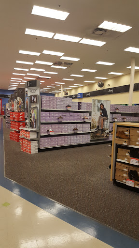 Shoe Store «Shoe Carnival», reviews and photos, 1705 Norman Dr, Valdosta, GA 31601, USA