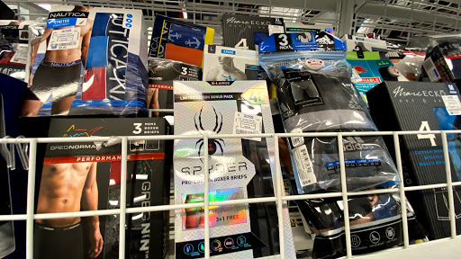 Clothing Store «Ross Dress for Less», reviews and photos, 3300 S Glenstone Ave, Springfield, MO 65804, USA