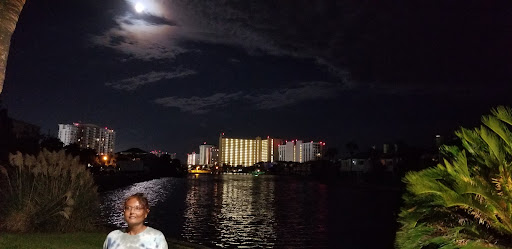 Outlet Mall «Shoreline Village Mall», reviews and photos, 886 Harbor Blvd, Destin, FL 32541, USA