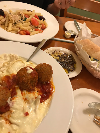 Italian Restaurant «Bambinos Cafe on Delmar», reviews and photos, 1141 E Delmar St, Springfield, MO 65807, USA