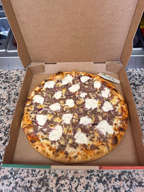 Plats et boissons du Pizzeria Chrono Pizza à Cloyes-les-Trois-Rivières - n°11