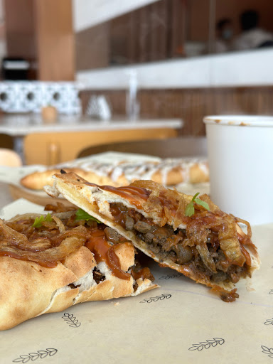 فطائر و مناقيش دكانو